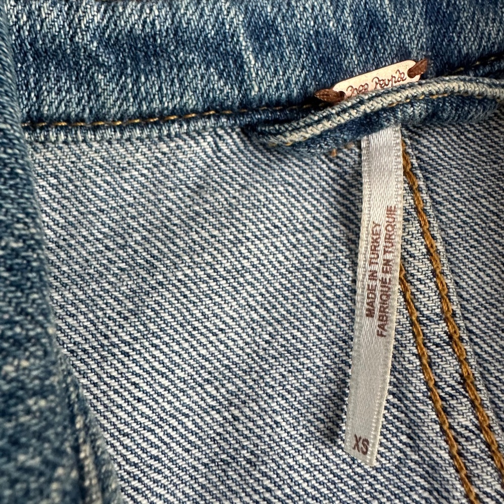 Free People - Moonchild Distressed Denim Long Shirt Jacket XS - Picture 9 of 15